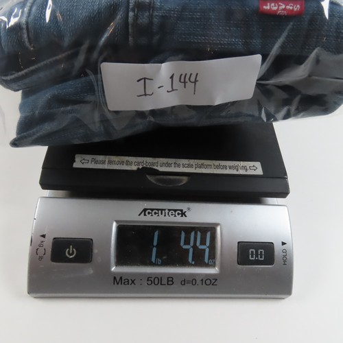 Levis 514 Mens Jeans Size 36X34 Slim Straight Mid Rise Medium Wash Blue Denim - Picture 11 of 11
