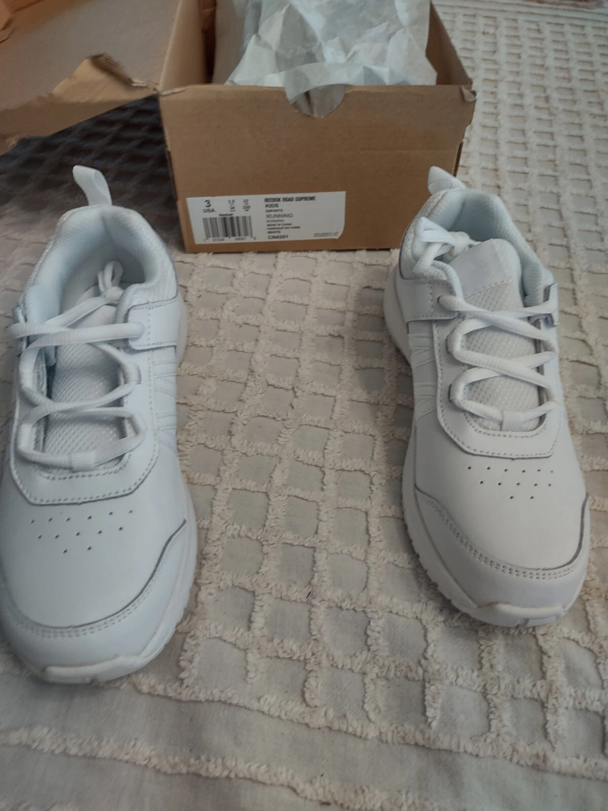 Chaussures Reebok Road Supreme, blanc   enfant taille 3, neuves dans leur boîte