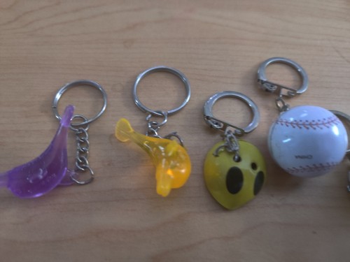 Lot Of 20 Kids Keychains Check Photos - Picture 15 of 19