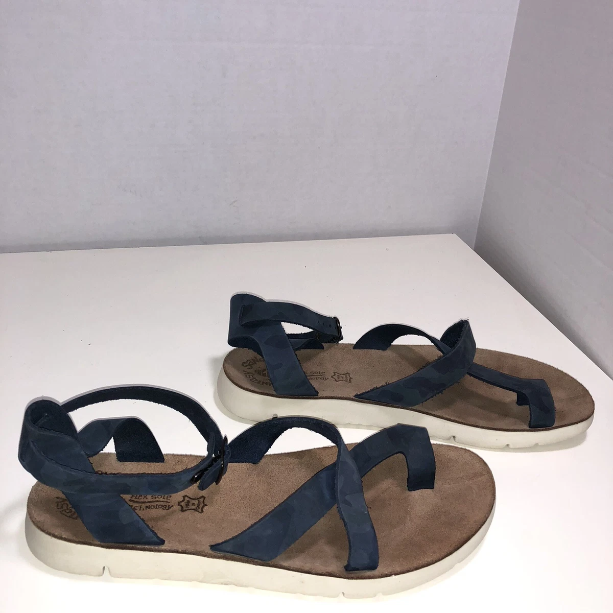 Fantasy Sandals Blue Camo Toe Loop Ankle Strap 39 eBay