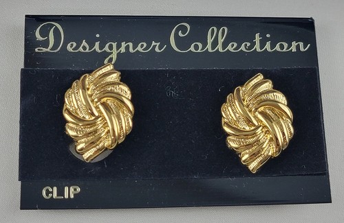 Classic Shiny Gold Tone Textured Knot Design Clip On Earrings 1 1/8" - Bild 1 von 8