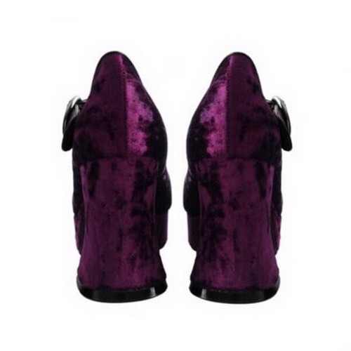 T.U.K. A9441L TUK Marley Platform Heel Mary Jane Burgundy Crushed Velvet - Imagen 4 de 6