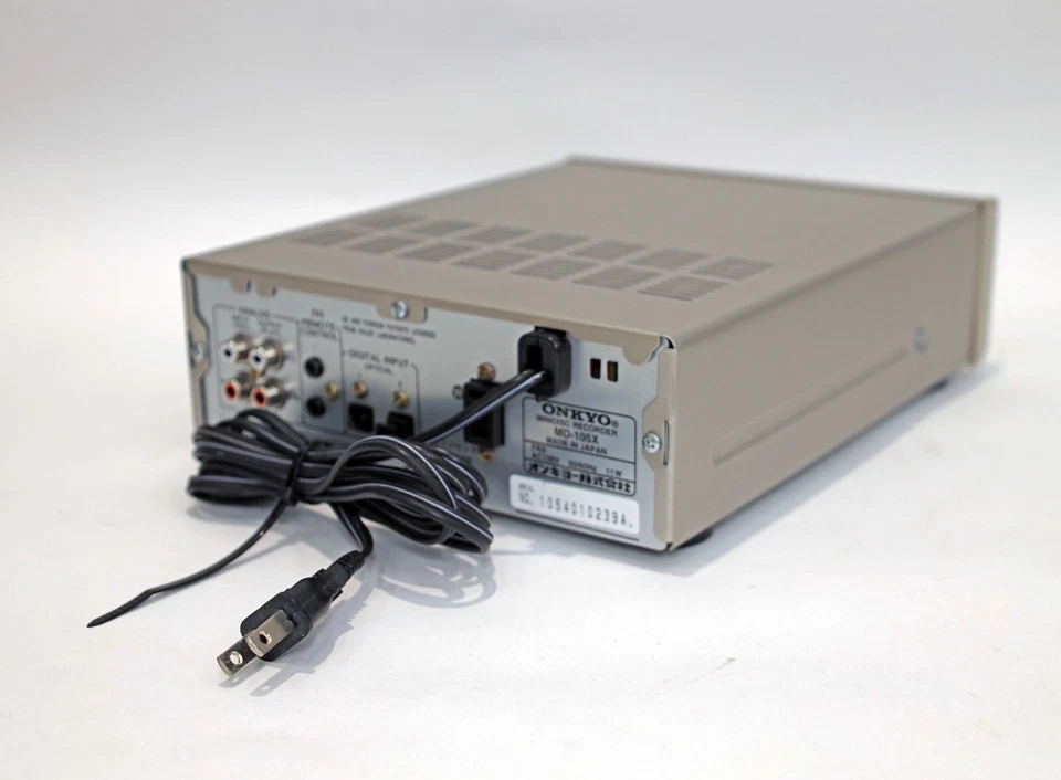 ONKYO MD-105X MiniDisc Deck Recorder Player MD Deck Junk pour pièces Japon - Photo 2/4