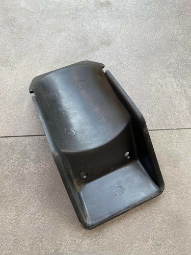 KAWASAKI AR125 AR-125 REAR FENDER COVER NOS 14025-1542 - Picture 2 of 8