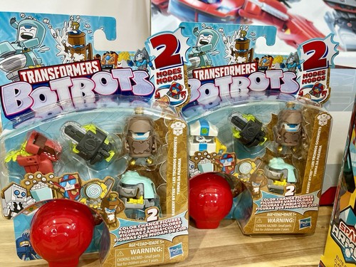 Exclusive Transformers 35th Anniversary Promotional Box - Picture 11 of 13