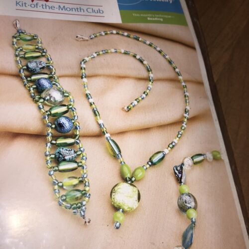 Kit donna creativa del mese club mix & match gioielli con perline CWC98 - Foto 4 di 6