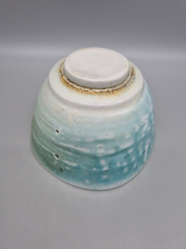 Eine Jack Doherty Studiokeramik Schüssel mit Fuß und einem quadratischen Abschnitt. - Bild 8 von 12