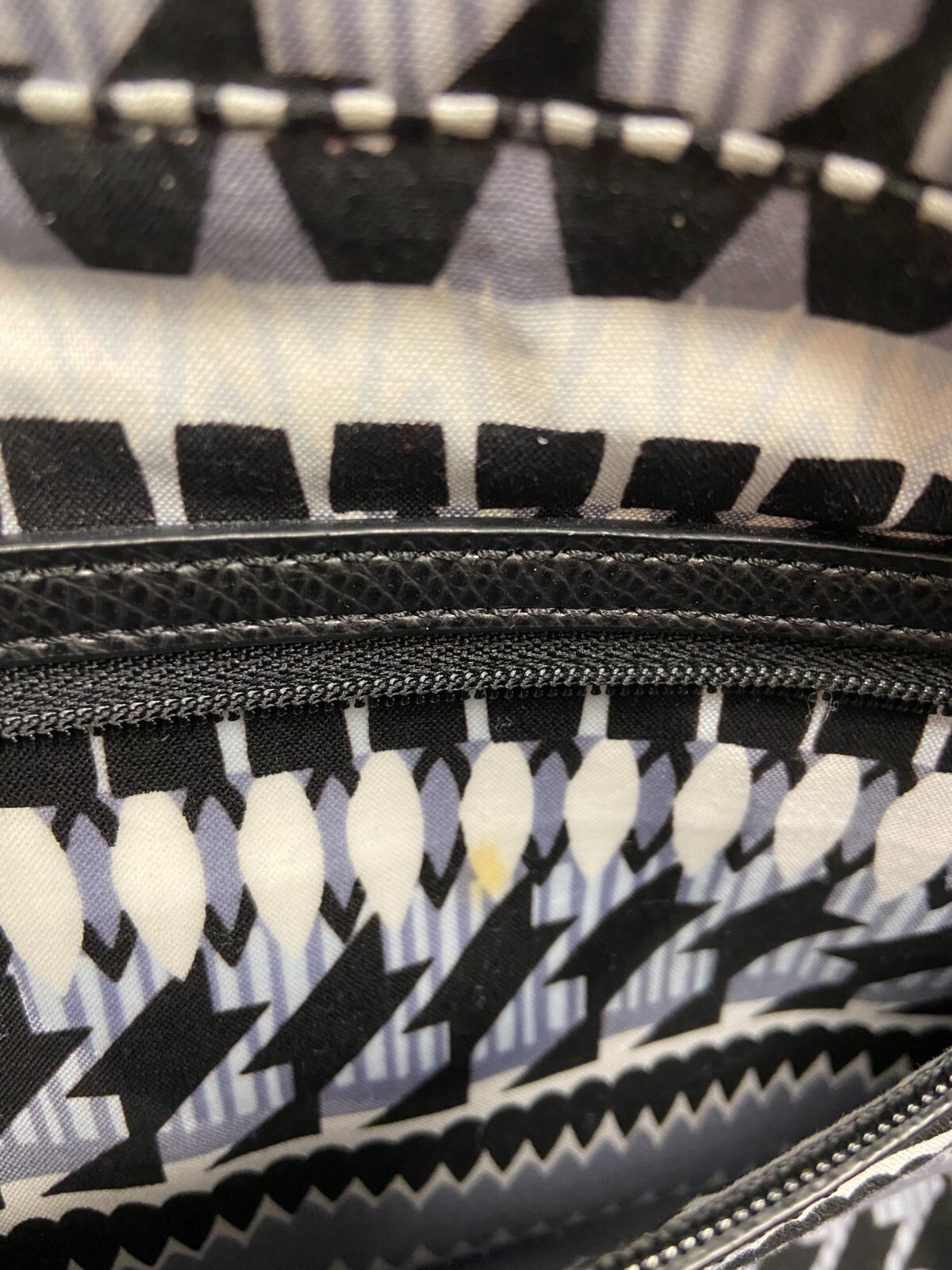 VERA BRADLEY BLACK HANDBAG REMOVEABLE SHOULDER ST… - image 5