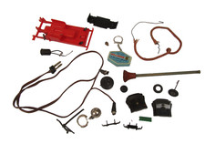 507A Ersatzteile Alte Spielzeuge Set 18 Teile Chassis Räder Metall Kunststoff