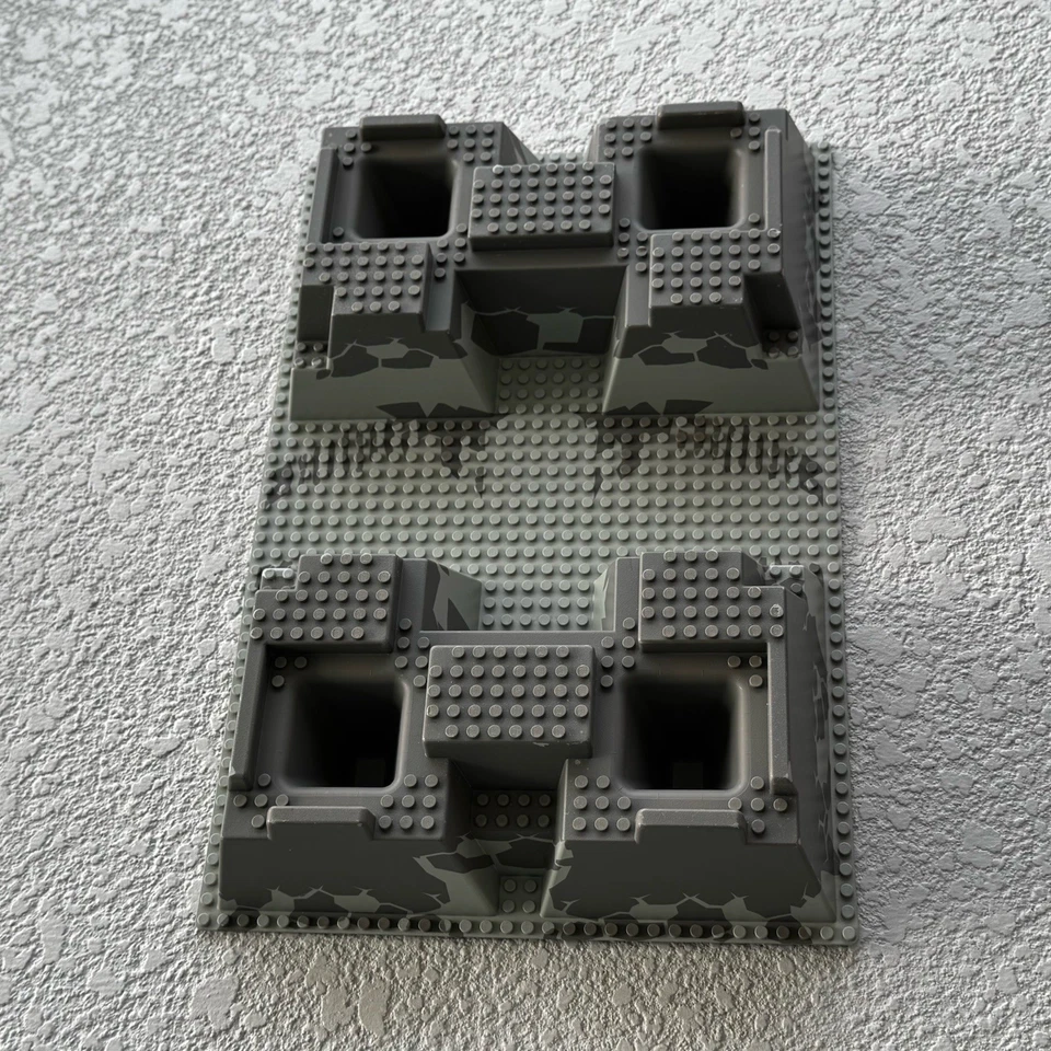 LEGO 4990 Gray Raised Baseplate Rock Raiders HQ 15x10in Castle 30271px3 Base VG - Image 3 of 4