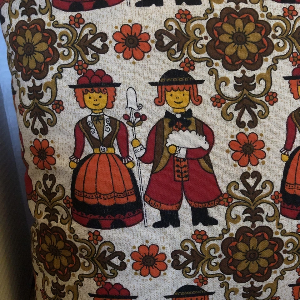 Almohada decorativa vintage de tela de algodón alemana 16x16 arte popular pareja colores años 70 Foto 2 de 3