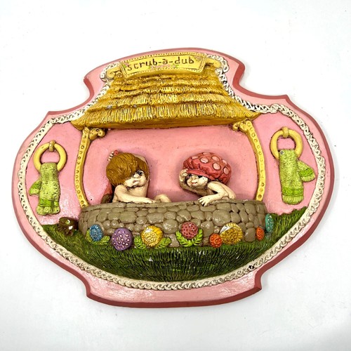 Vintage anni 60 ragazzo e ragazza scrub A Dub gesso ~ da appendere a parete ~ targa decorazione bagno 12,5" - Foto 1 di 18