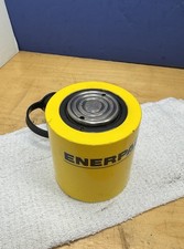 ENERPAC RCS 201 LOW HEIGHT HYDRAULIC CYLINDER 20 TONS CAPACITY 1.75" STROKE