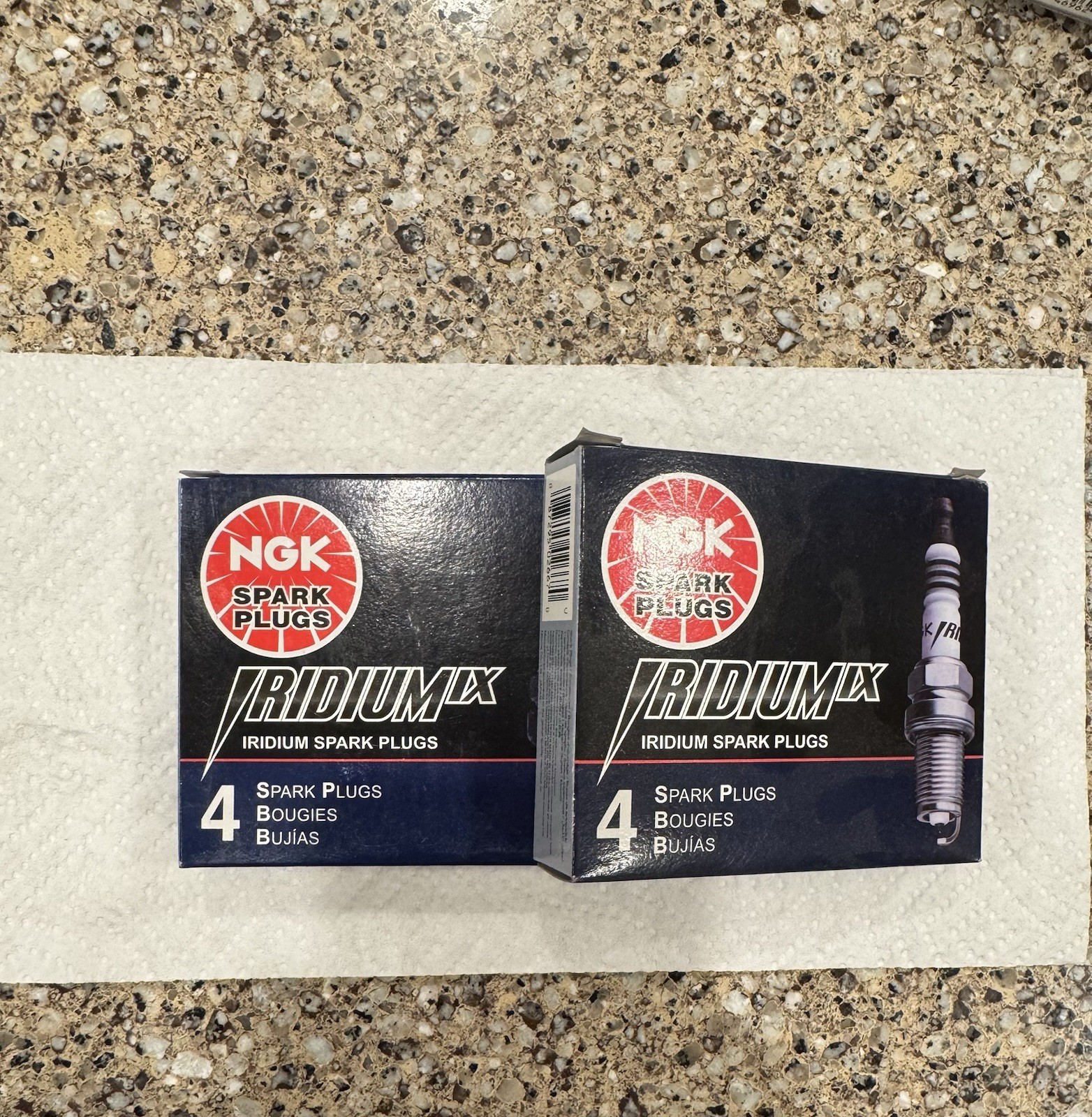 4PCS NGK Iridium IX Spark Plugs 2667 BKR7EIX FOR Audi VW GM PORSCHE ASTON MARTIN