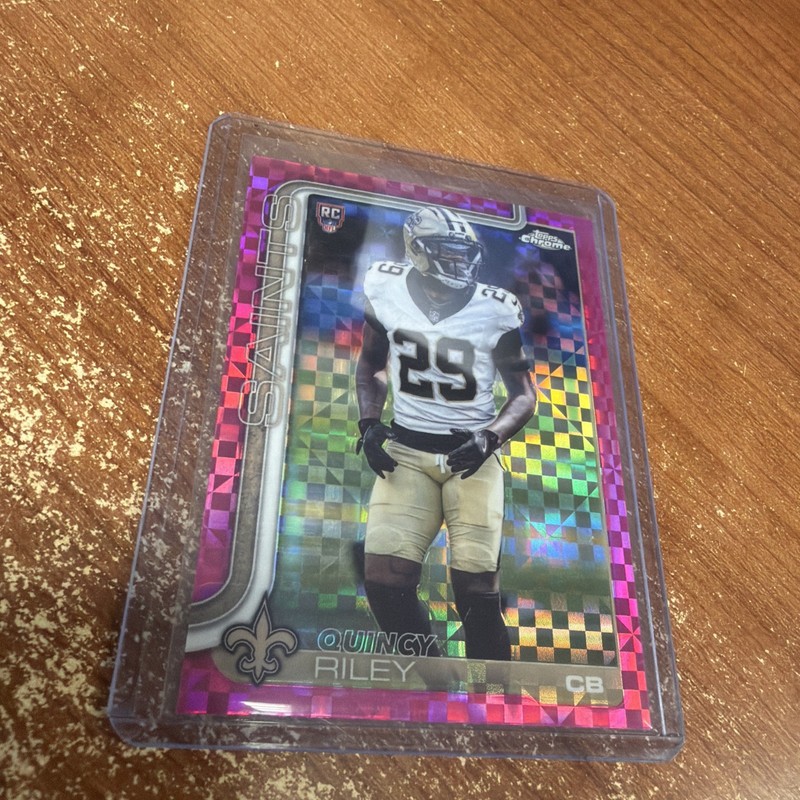 2025-26 Topps Chrome Quincy Riley Hot Pink X Fractor Mega Exclusive