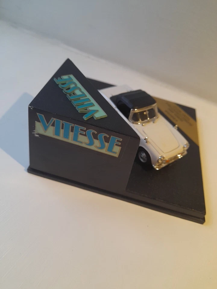 VITESSE 1/43 V98059 IVORY WHITE HONDA S800 CLOSED CONVERTIBLE DIECAST MODEL - Image 4 of 4