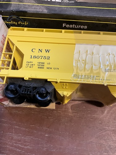 VINTAGE WEAVER CHICAGO NORTHWESTERN CENTER FLOW HOPPER 180752 O SCALE NIB - Picture 9 of 21