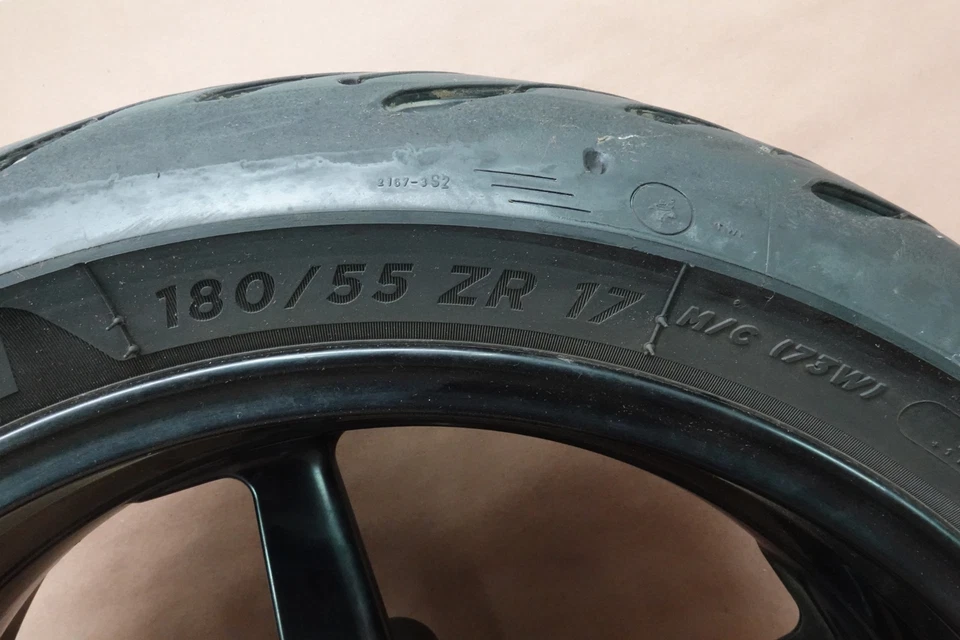 Задний обод колеса шина 2007-2011 KTM 990 SuperDuke 180/55 ZR17 - Изображение 3 из 4