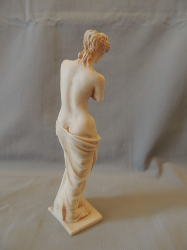 Greek alabaster nude statue Aphrodite of Milos Festos - Picture 5 of 8