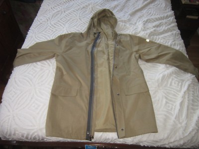 Mens L EMS Eastern Mountain Sports Back Bay Rain Parka Waterproof Breathable NEW