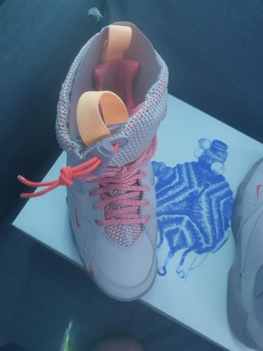 Womens Air Jordan 7 - Picture 3 of 8
