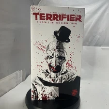 TERRIFIER  Art the Clown 1:6 Scale Figure Trick or Treat Studios