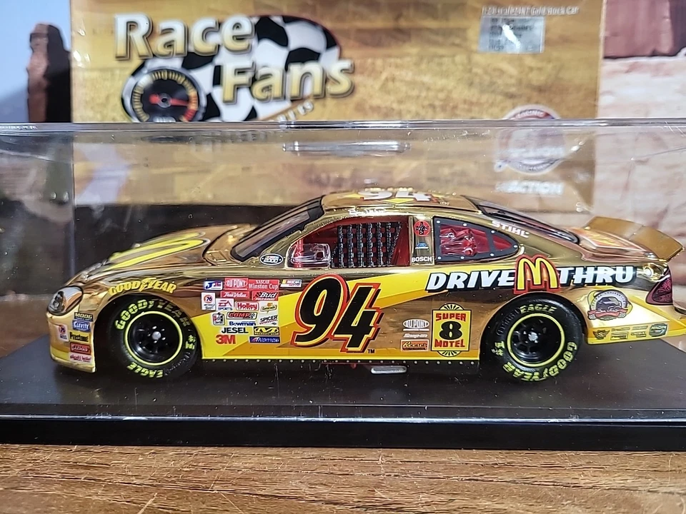 Coche de colección Race Fans 1:24 24 KT Gold Stock Car 2000 Taurus Foto 2 de 4