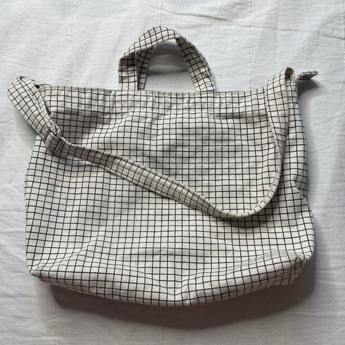 Baggu Horizontal Zip Duck Bag Natural Grid Crossbody Shoulder Bag