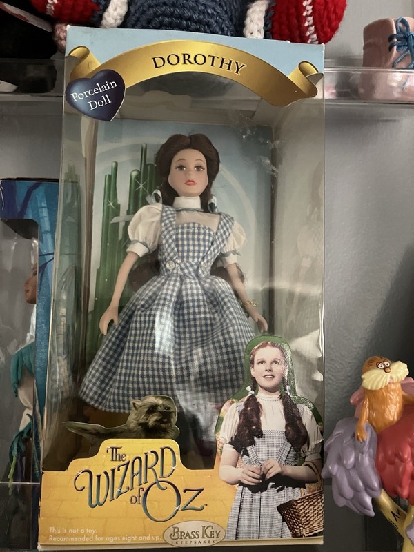 2005 Dorothy Porcelain Doll. The Wizard Of Oz Brass Key Keepsakes NRFB