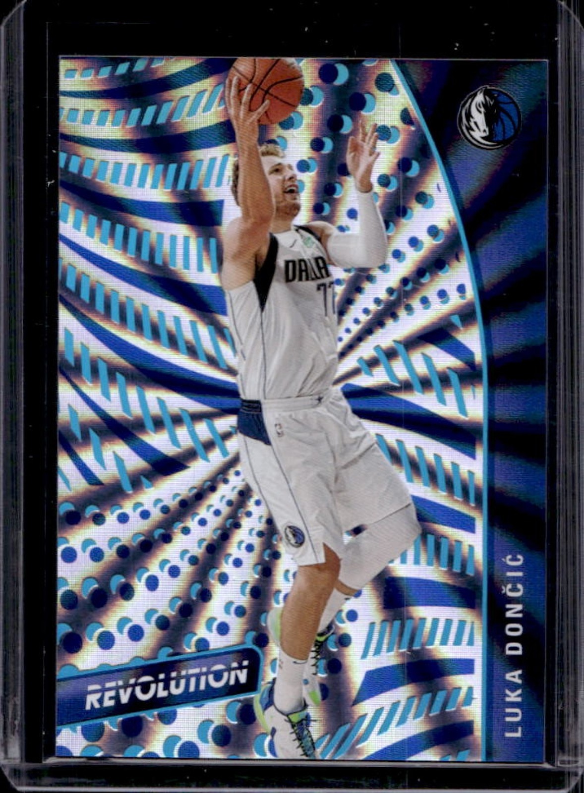 2020-21 Panini Revolution Luka Doncic Sunburst #75/75 Mavericks