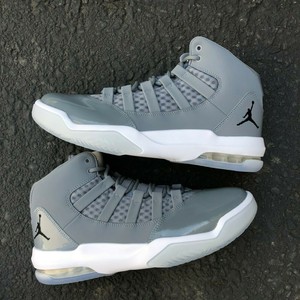 jordan max aura cool grey