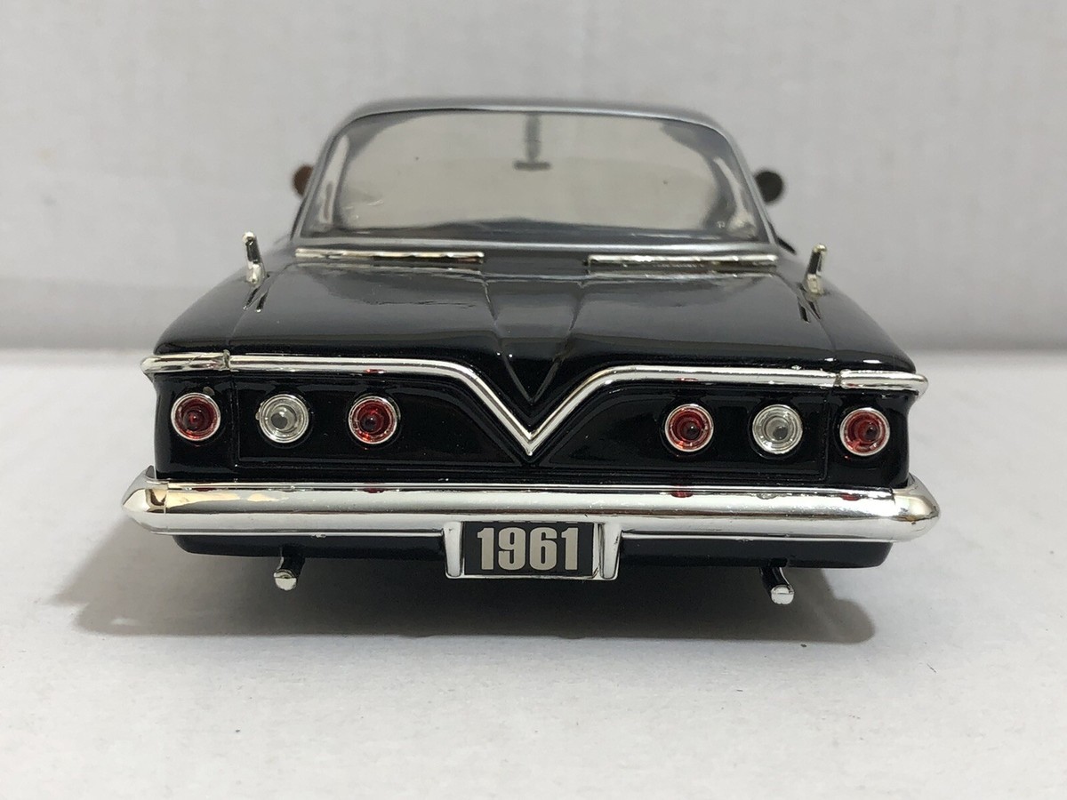 ミニカー JADA TOYS 1/24 1961 CHEVY IMPALA Jada Toys 1961 Chevy Impala Showroom Floor MiJo Exclusive 1