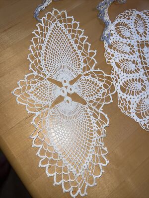 Crochet Doily Vintage White 13x7,10x7,11,ruffle Is 20”,ex