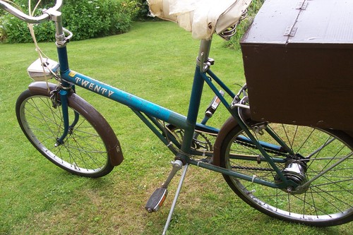 Vintage Ladies Raleigh Twenty shopper bicycle Barn Find - Picture 6 of 9
