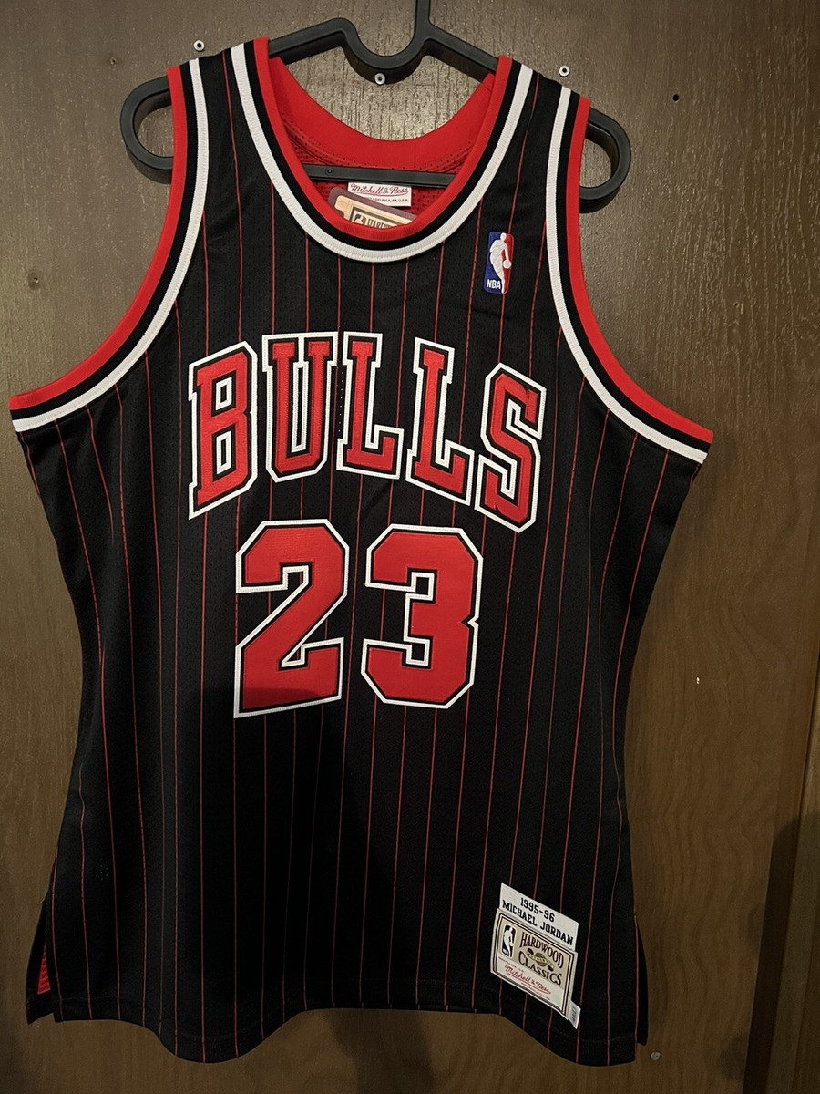 マ*ロ様 超希少Mitchell & Ness Bulls Jordan ユニホ マ*ロ様 超希少Mitchell & Ness Bulls Jordan ユニホ Mitchell&Ness
