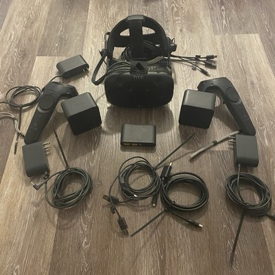HTC Vive VR Headset Complete Set Full Kit System Steam VR PC Virtual Reality Box