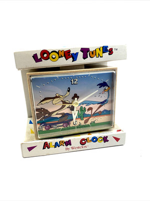 Westclox Looney Tunes Alarm Clock E Wild Coyote Road Runner Corded 1994 Vintage