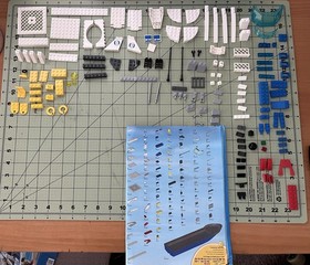 LEGO City 7287 Police Boat w/ Box, Instructions & Minifigures &ndash; Near Complete