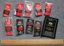 10x Spilla da bavero smaltata distintivo moto TT Isola di Man Manx 2007 - 2021