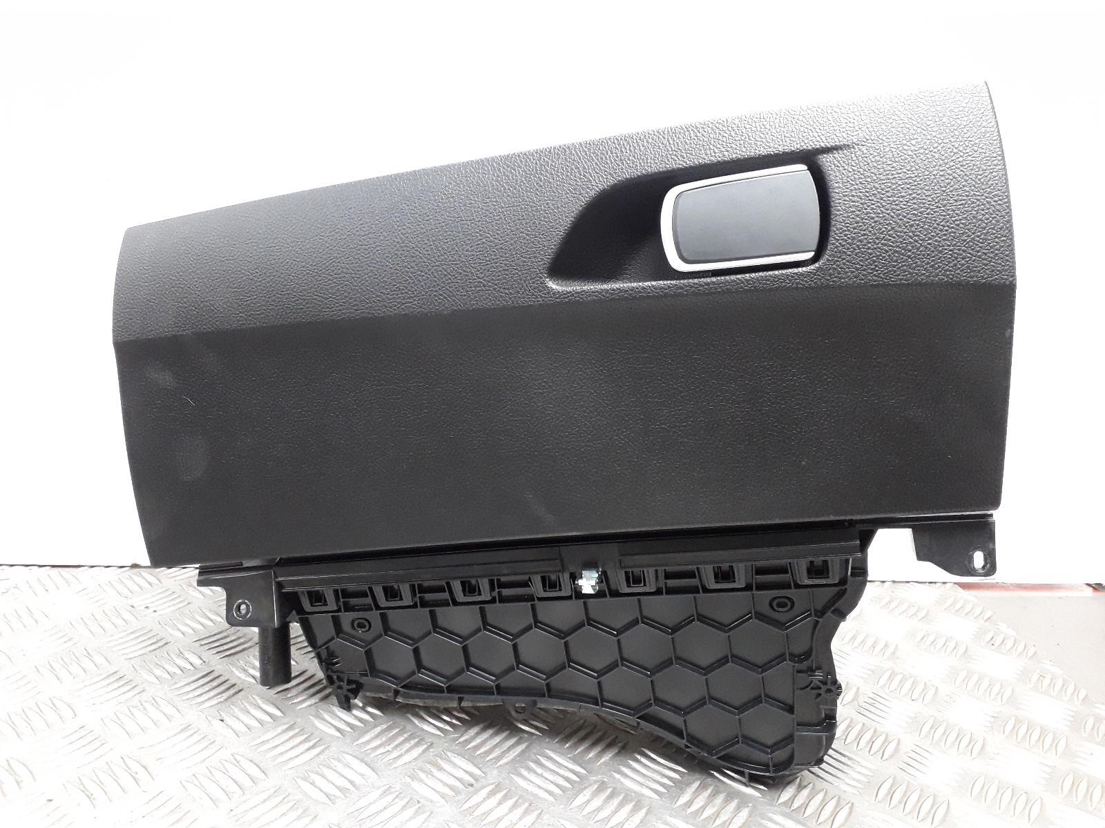 BMW 1 SERIES GLOVE BOX 120D M SPORT 3 Door Hatchback 51169232971 1115