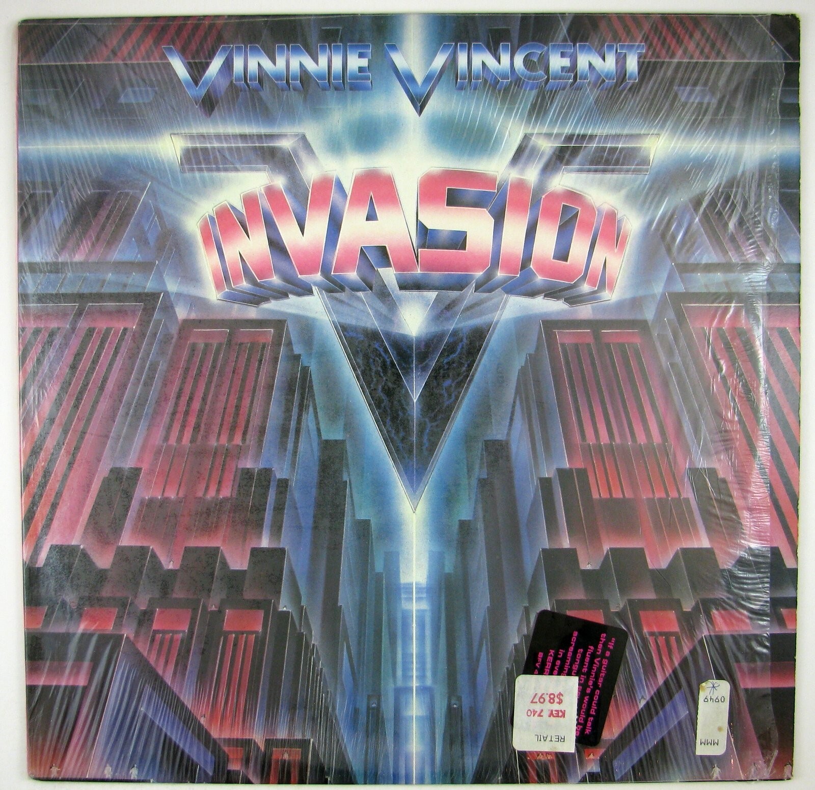 VINNIE VINCENT Invasion LP 1986 HARD ROCK/GLAM NM- NM- - Picture 1 of 6