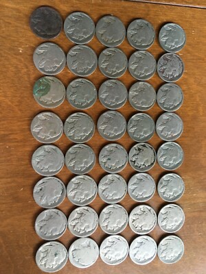 40 UNITED STATES AMERICAN BUFFALO NICKELS: many dateless, some partial dates 
