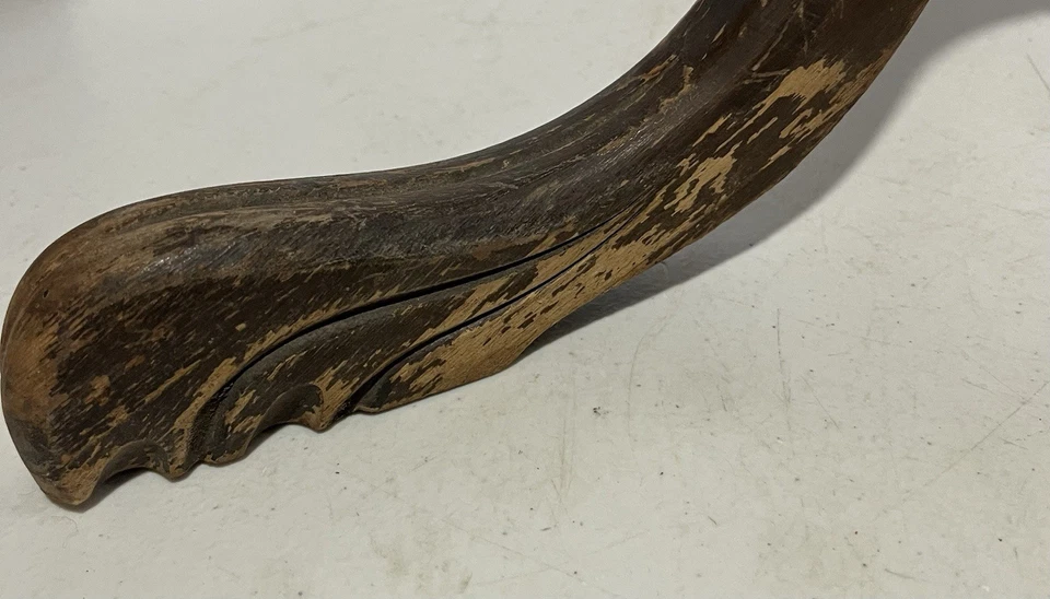 Base de mesa de cuatro patas estilo Chippendale de madera antigua Foto 4 de 4