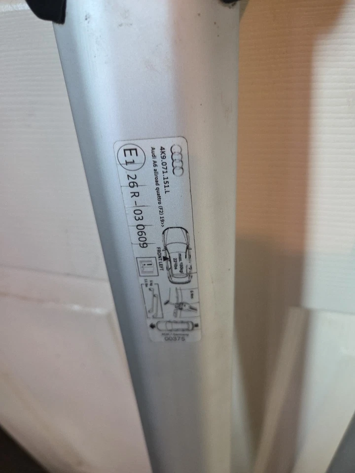 GENUINE AUDI  Base CROSS BARS AUDI A6 (F2) ALLROAD QUATTRO 4K9.071.151 With Keys - Image 4 of 4