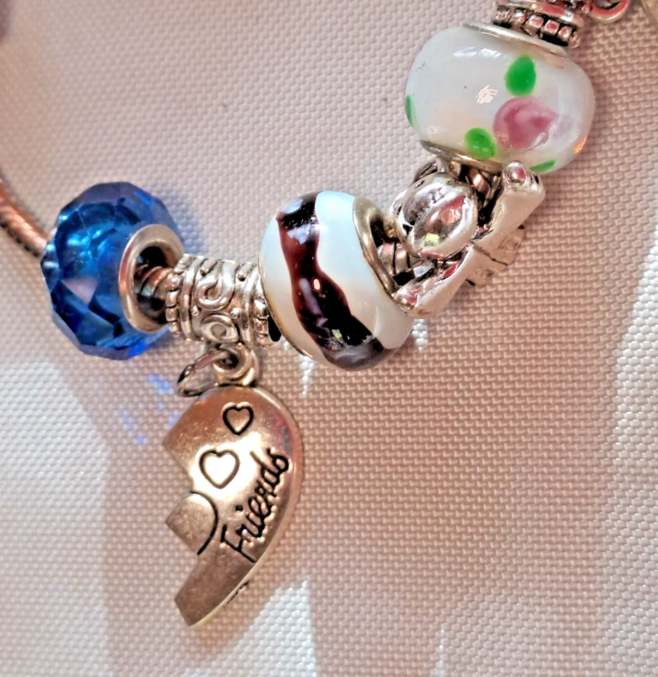 2 - Armband versilbert Pandora Stil Länge 19cm, 13 verschiedene Anhänger - Bild 2 von 4