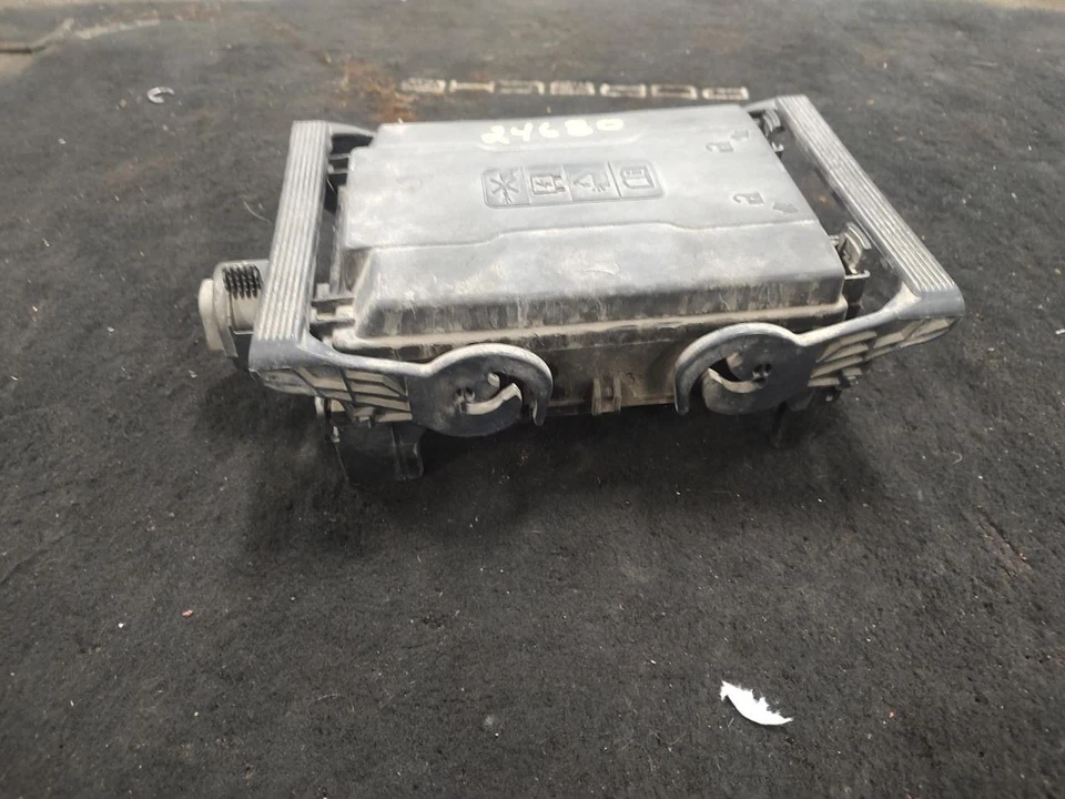 Fuse Box Engine Fits 15-20 ESCALADE 455547 Foto 4 de 4