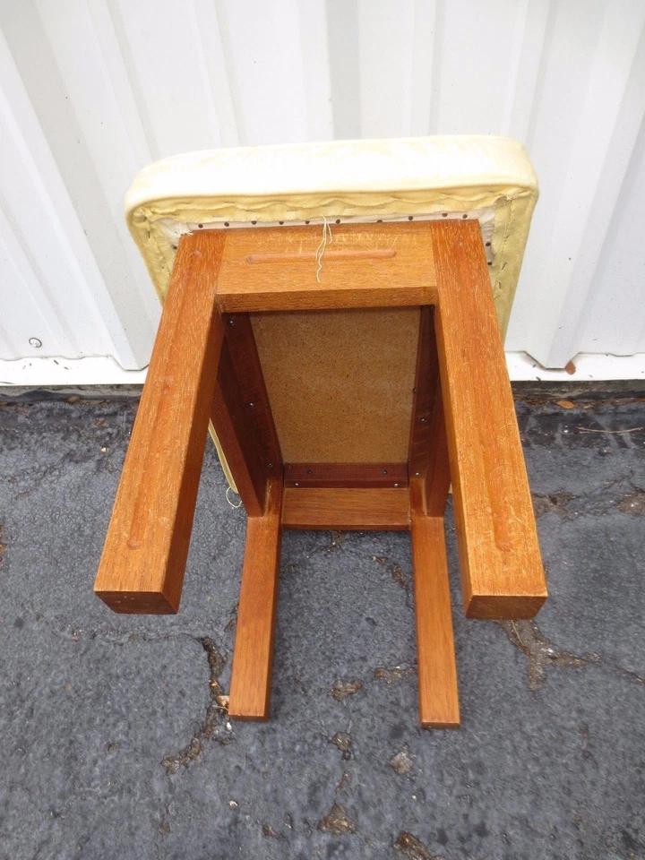 Cool French Ottoman Foot Stool Rest Farmhouse Retro Country Cottage cabin Rustic - Image 4 of 4