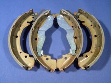 1 Satz Bremsbacken hinten Trommelbremse, VW T4 Bus Transporter 1990-95