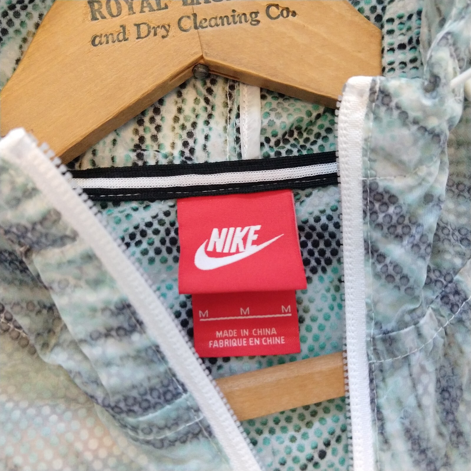 Nike Tech Hyperfuse Windrunner Jacket Size M Full… - image 7