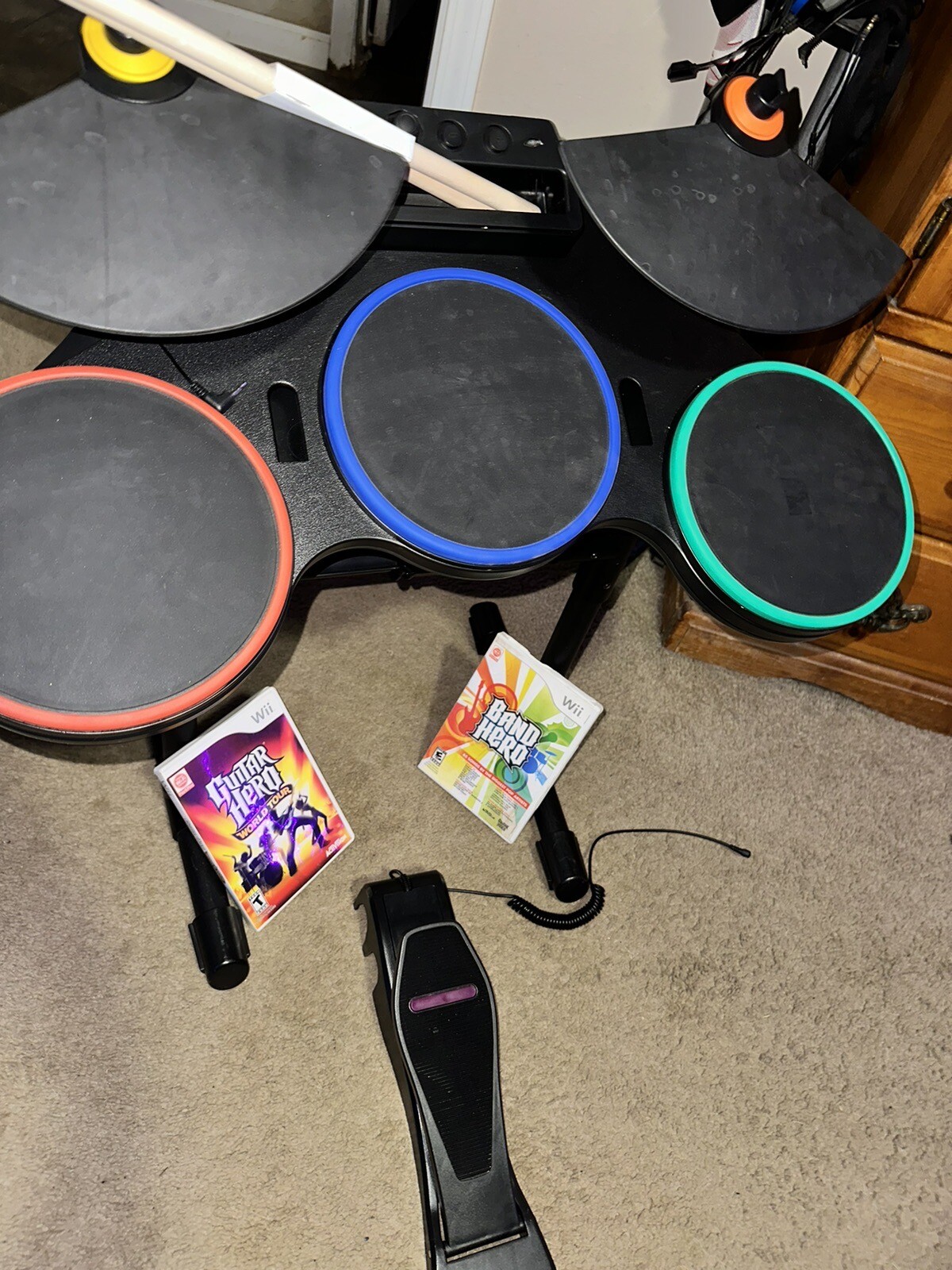 Guitar Hero World Tour Drum Set Cymbals, Foot Pedal, Drum Sticks And 2